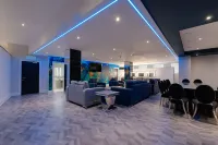 Temple Court Cavern Quarter Apartments by Happy Days - 2-Star