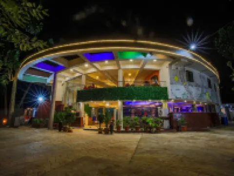 Ocean White Sands Resort & Spa Hotels in 