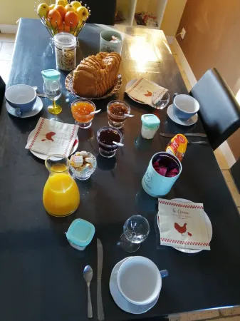 Chambres et Gîte Peyroutas "Amélie" à Vignonet St Emilion Отели в г. Ножан-Э-Постьяк