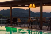 Bacchus - Pools