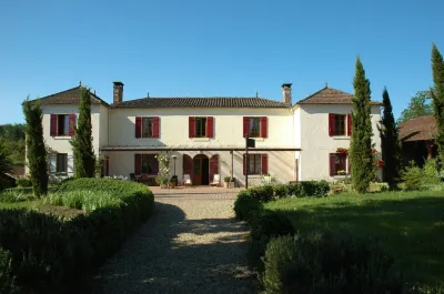 La Palombiere Hotels in Lucmau