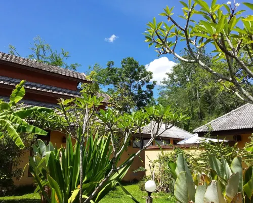 Aroma Pai Hotel and Spa Hoteles cerca de Puente Memorial Pai
