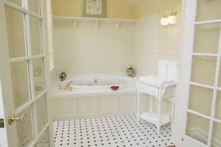 希爾茲堡旅館，四姐妹旅館