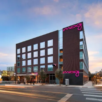Moxy Austin - University Отели рядом с достопримечательностью «Библиотека и музей имени Линдона Б. Джонсона»