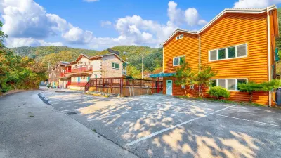 Gapyeong Rainbow Pension Hôtels à proximité de : Edelweiss