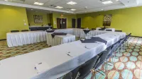 HOLIDAY INN EXPRESS & SUITES THUNDER BAY Hotels in Thunder Bay