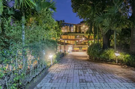 Silvanus Forest Retreat by Madstays, Alibaug Отели в г. Райгад