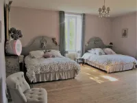 Le Manoir "Aux Douves" - Aamiaismajoitus