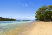 Warwick le Lagon Resort & Spa, Vanuatu - de playa