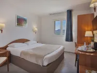 Le Neptune & Spa Hotels in Propriano