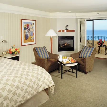 Monterey Bay Inn