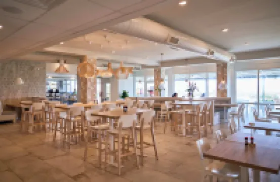 Sand Dunes Resort & Suites