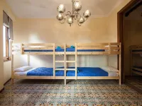 Bed in Girona Hotel di Gironès