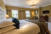 Storrs Hall Hotel Hotels near Sour Howes