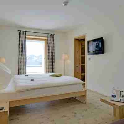 Romantik Hotel Muottas Muragl Rooms