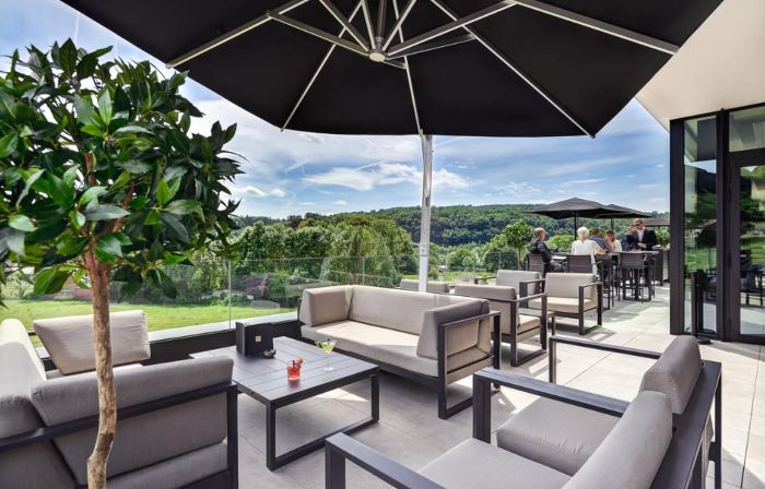 R Hotel Experiences