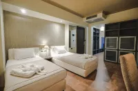 Rapo's Resort Hotel - balcony