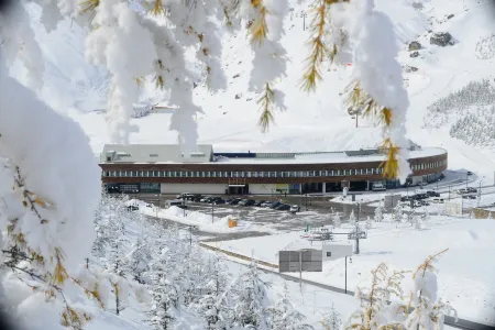 Zirve Hotel Отели в г. Губа