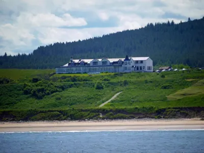 كولين باي هوتل فنادق في 