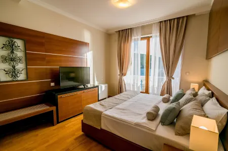 Hedera Residences - Kumbor Отели в г. Sutorina