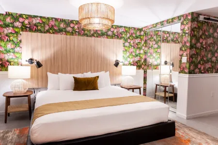 Whitelaw Hotel