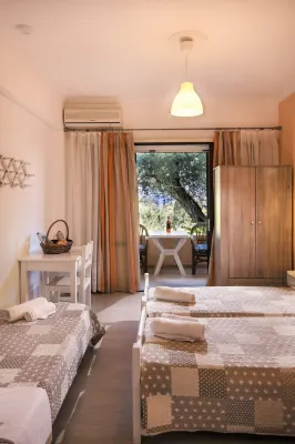 Marilena Apartments & Studios - Pools