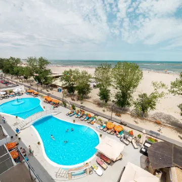 Bavaria Blu Hotel and Conference Centre Hotels near Aqua Magic