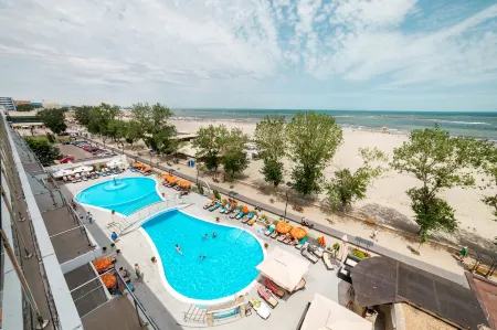 Bavaria Blu Hotel and Conference Centre