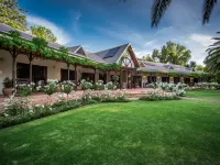 Hlangana Lodge Hotels in Oudtshoorn