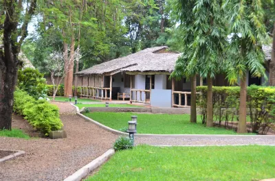 Honey Badger Lodge Hotel a Kirua