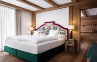 Hotel Tyrol