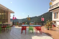 Hotel Asian Plaza Mcleodganj - Airport Shuttle
