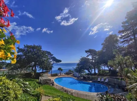 The Osborne Hotel Отели в г. Торки