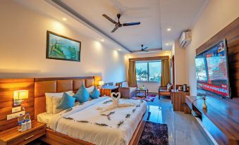 Resorts by the Baagh Bhimtal