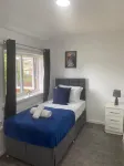 Birmingham - 4Br - Sleeps 9 - Parking - Garden