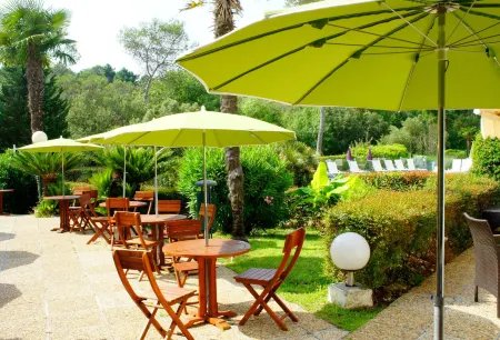 Novotel Antibes Sophia Antipolis Отели в г. Вальбон