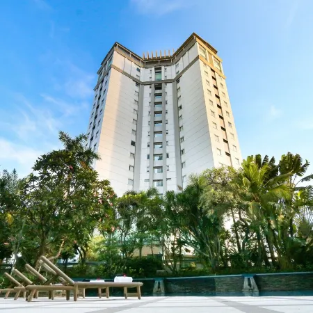 Java Paragon Hotel & Residences