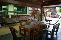 Three Moons Homestay