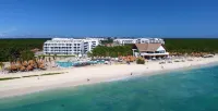 海河天堂艾貝索 - 限成人- 全包式 Playa Punta Esmeralda附近的飯店