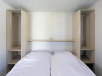Comfy chalet with microwave, 500 m. from the beach