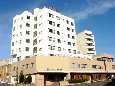 Hotel Meizanso Hotels near JR Gamagori Station