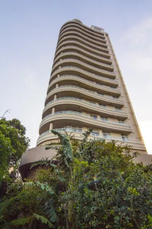 203 Oyster Quays - by Stay in Umhlanga Отели рядом с достопримечательностью «Netcare uMhlanga Hospital»