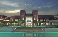 Mövenpick Tala Bay  호텔