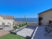 Coorie by the Coast, Direct Beach Access Getaway - Arbroath Hotels in Arbroath