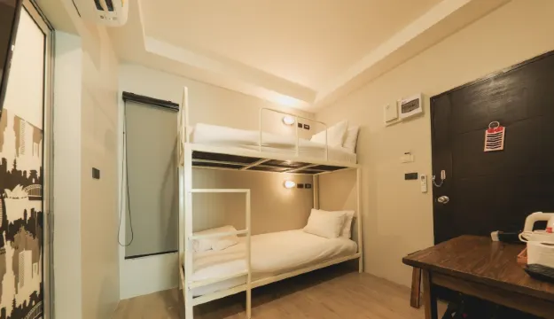 ห้องสแตนดาร์ด 4 ที่นอน