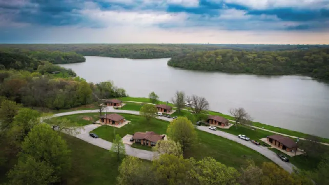 Thousand Hills State Park Cabins Hotels in Adair County