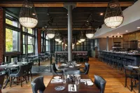 The Charmant Hotel Hotels in La Crosse