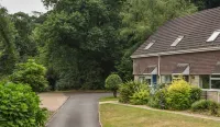 51 Fernhill Heights Hotels in Bridport