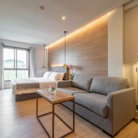 Espahotel Plaza de España Отели рядом с достопримечательностью «Автостанция Moncloa »