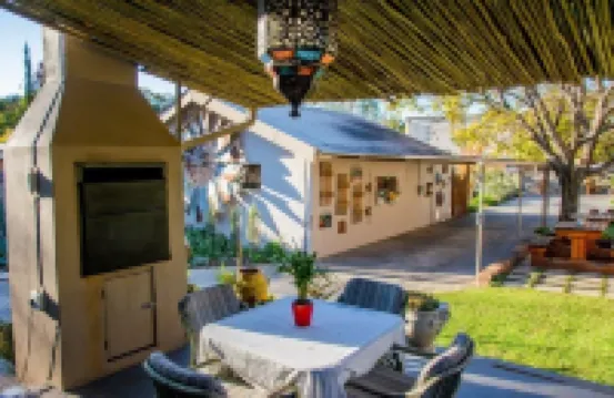 Mirabel Guesthouse
